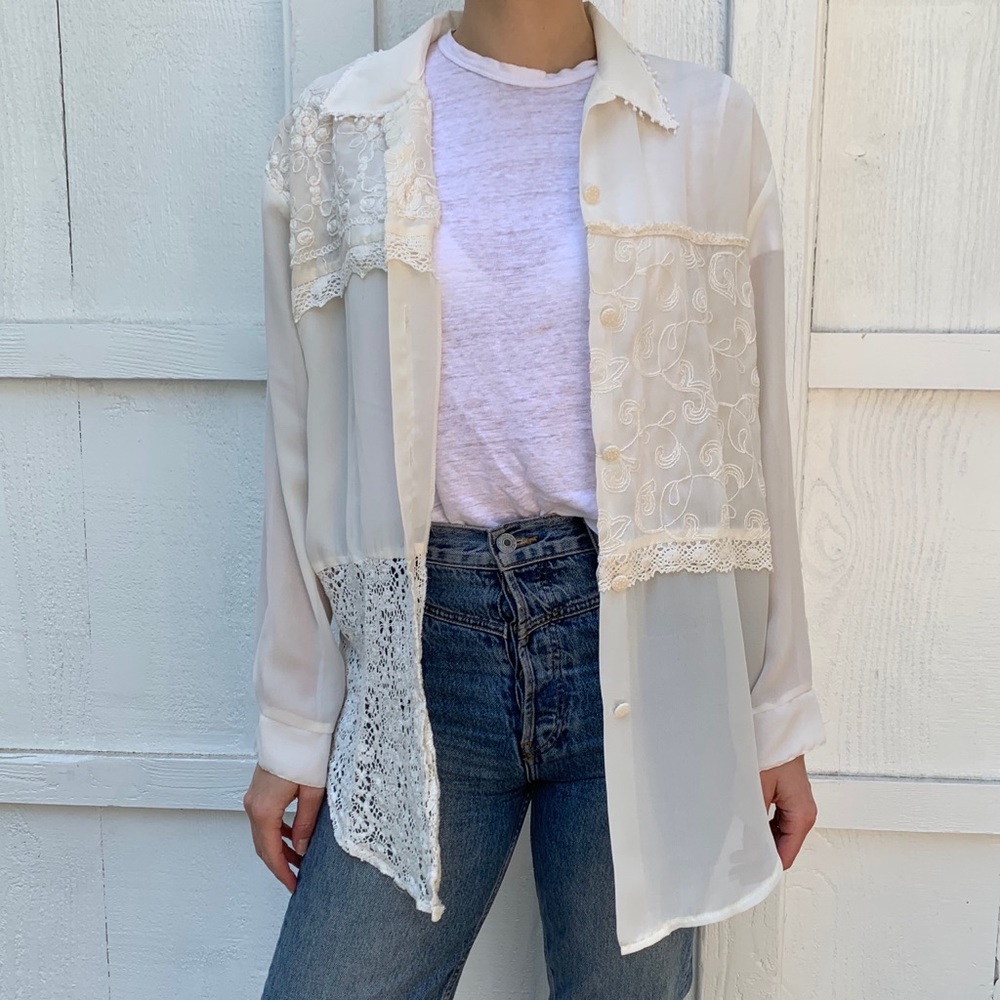 Vintage white blouse with lace detail
